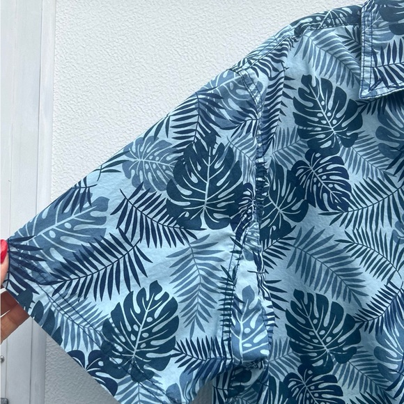 Duluth Trading Button Down Shirt Hawaiian Mens L Blue Relaxed Fit Resort Cotton - Picture 6 of 10